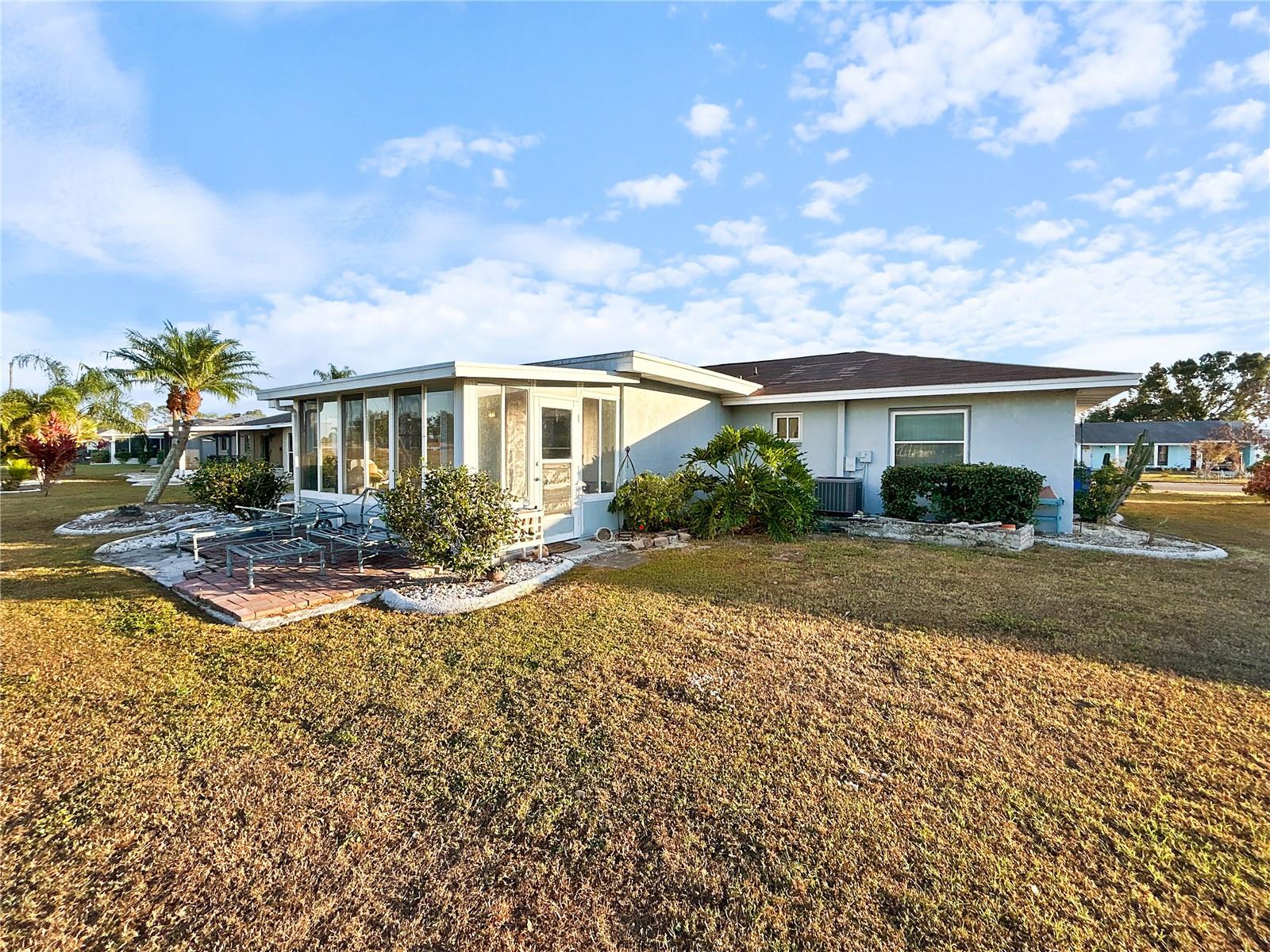 Image 3 of 24 For 703 Ojai Avenue