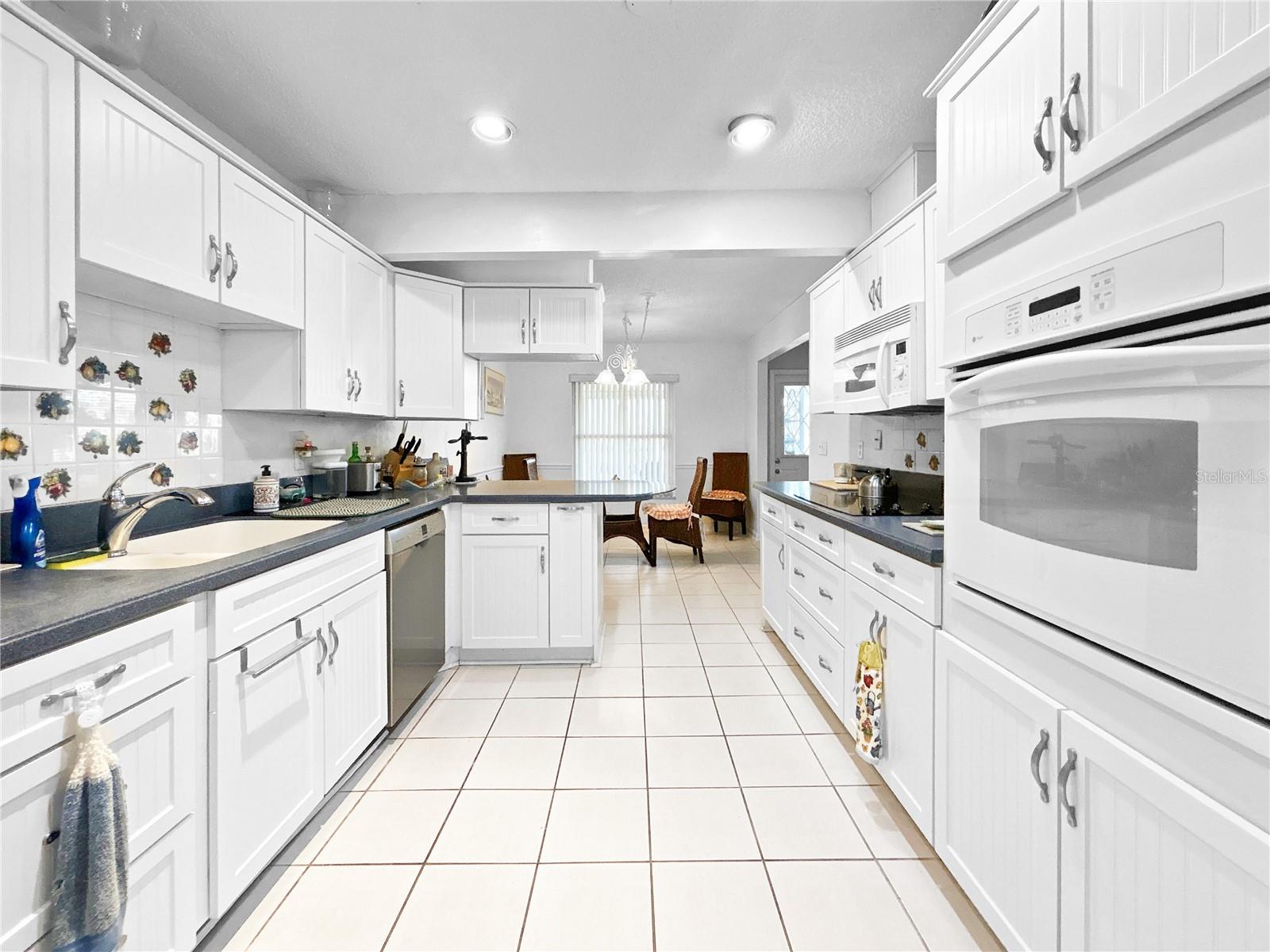 Image 5 of 24 For 703 Ojai Avenue