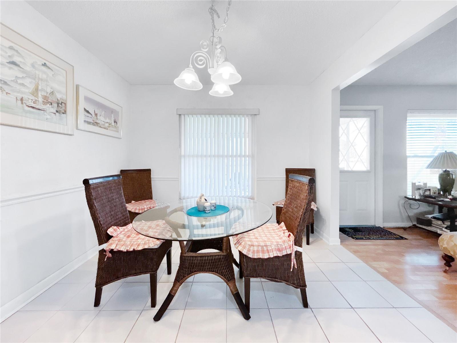 Image 7 of 24 For 703 Ojai Avenue