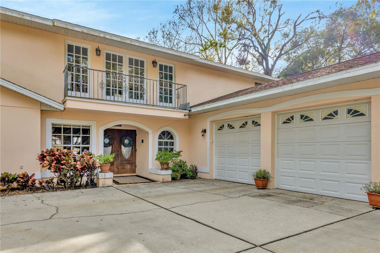 Details for 7201 Hodgewood Ct Court, TAMPA, FL 33614