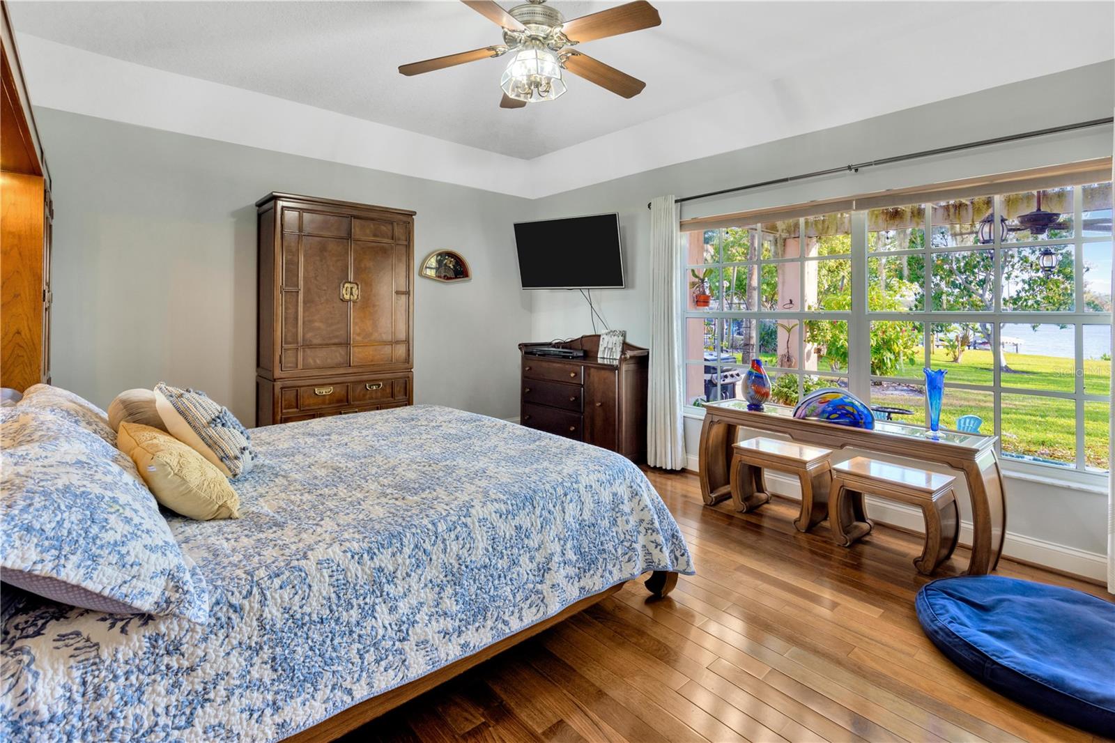 Image 12 of 75 For 7201 Hodgewood Ct Court