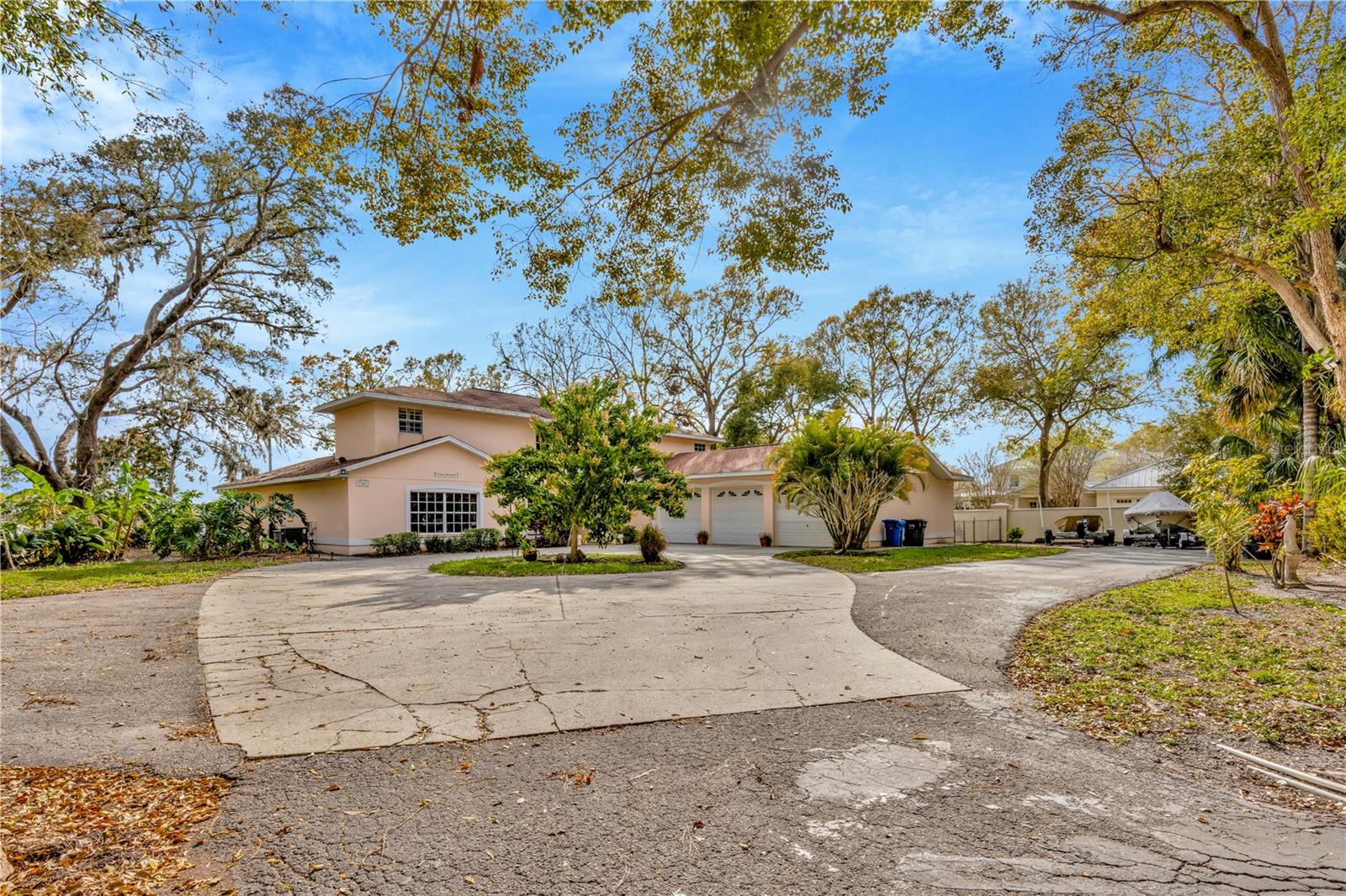 Image 2 of 75 For 7201 Hodgewood Ct Court