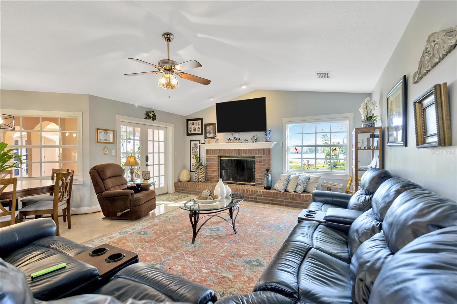 Image 24 of 75 For 7201 Hodgewood Ct Court