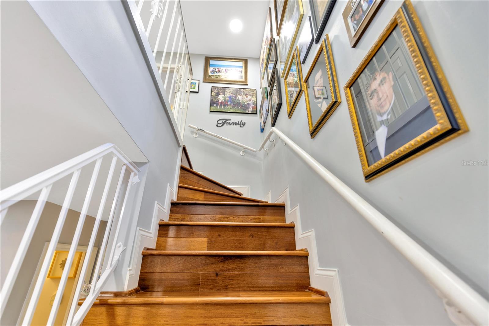 Image 32 of 75 For 7201 Hodgewood Ct Court