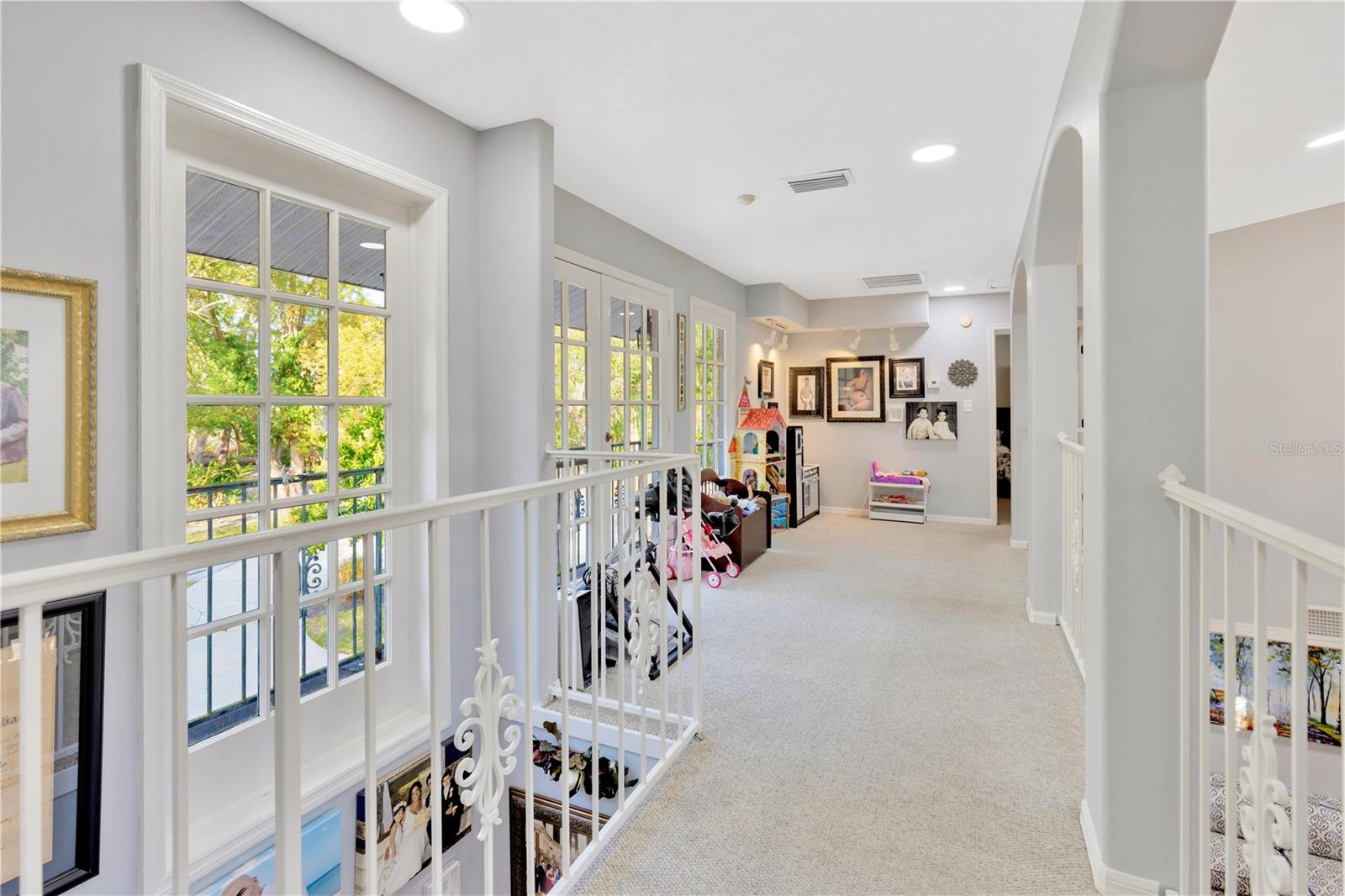 Image 33 of 75 For 7201 Hodgewood Ct Court