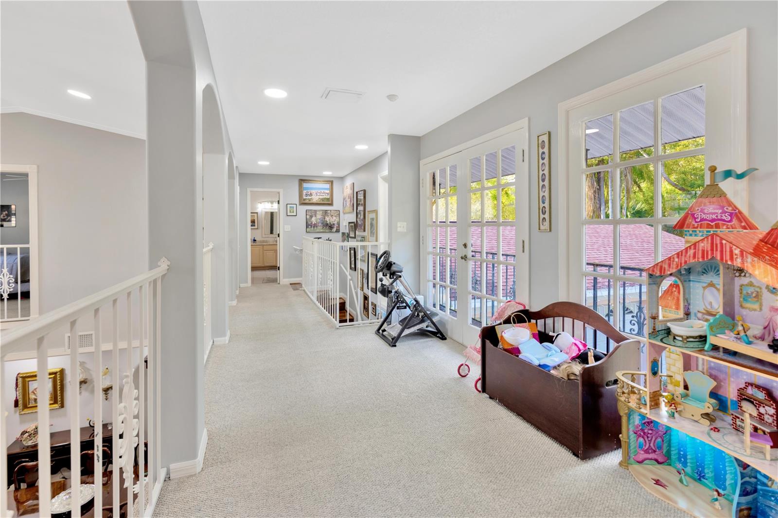 Image 41 of 75 For 7201 Hodgewood Ct Court