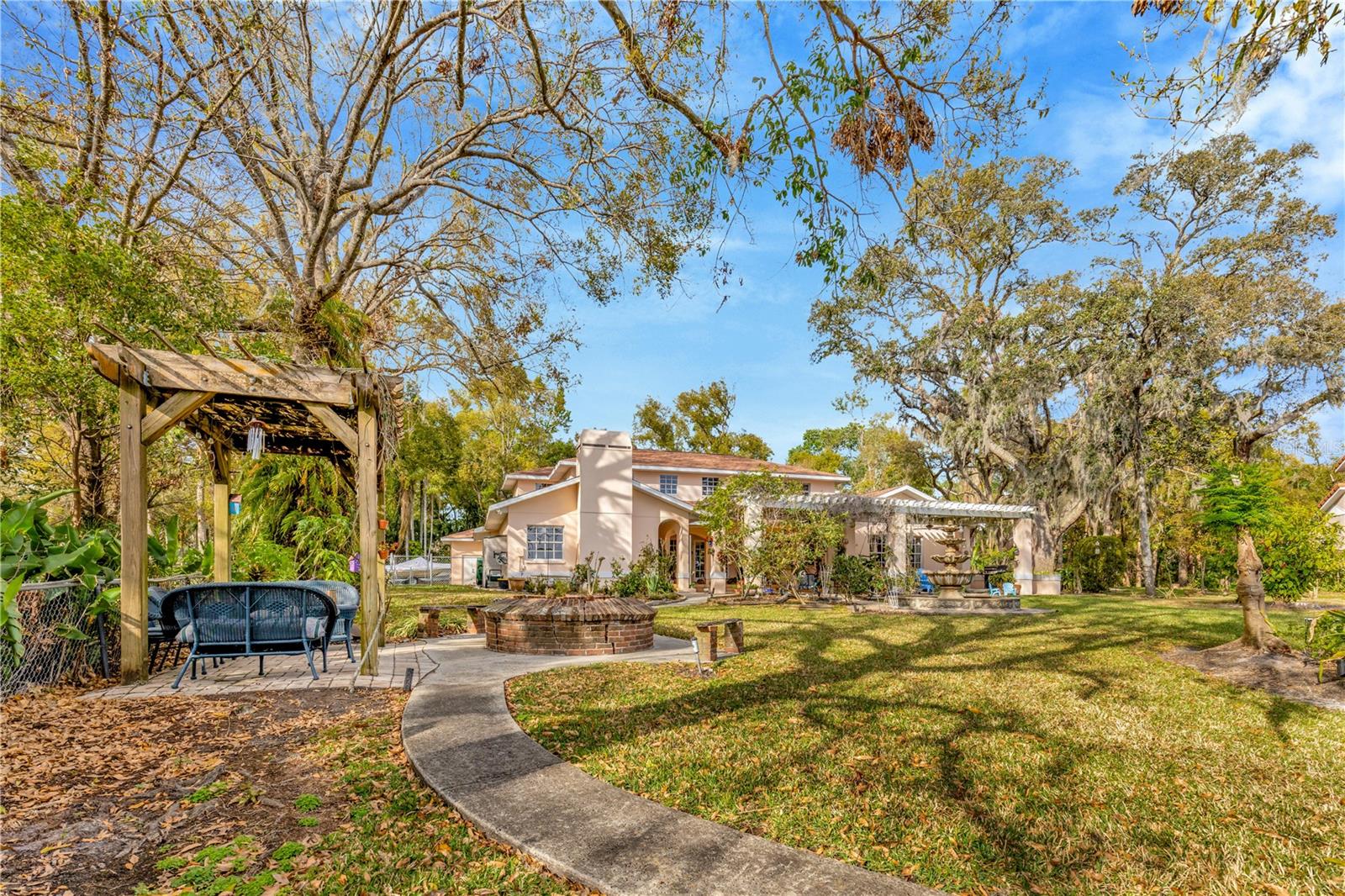 Image 46 of 75 For 7201 Hodgewood Ct Court