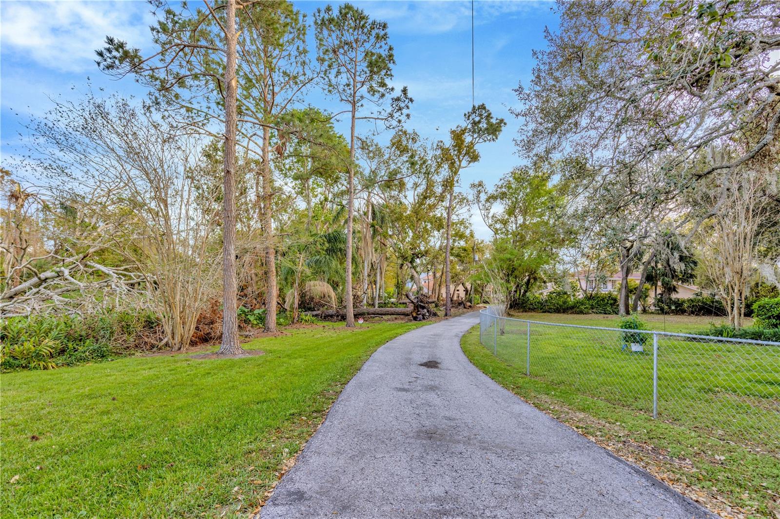 Image 50 of 75 For 7201 Hodgewood Ct Court