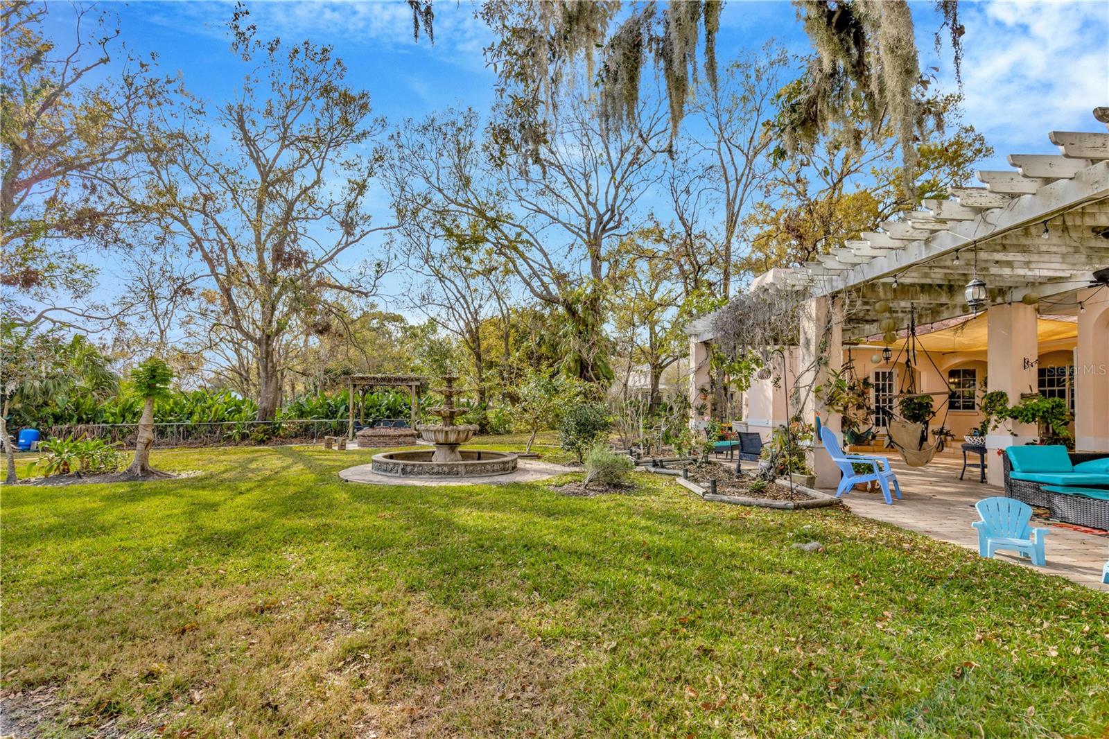 Image 52 of 75 For 7201 Hodgewood Ct Court