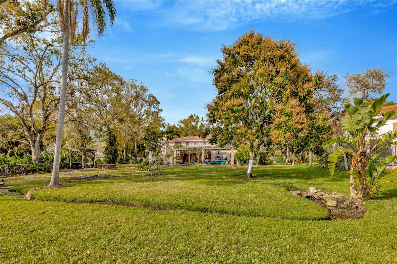 Image 58 of 75 For 7201 Hodgewood Ct Court