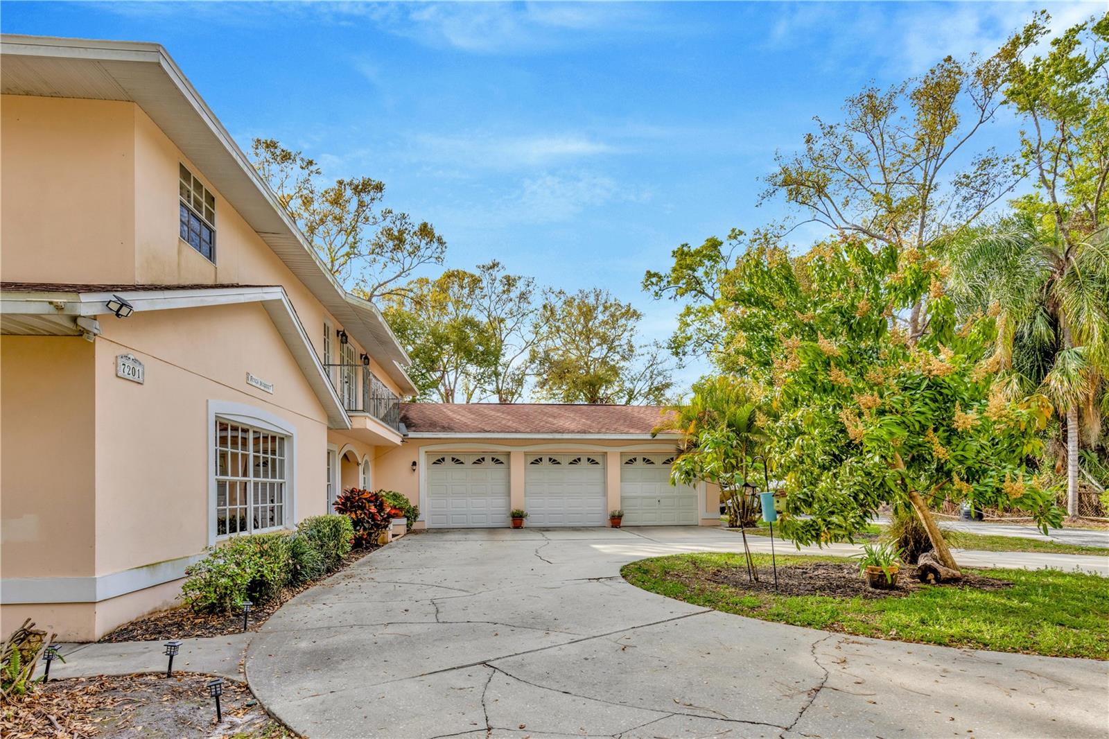 Image 74 of 75 For 7201 Hodgewood Ct Court