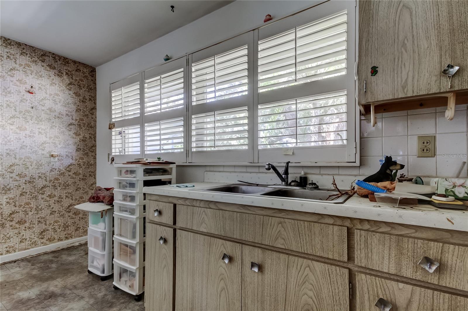 Image 20 of 45 For 2364 6th Avenue Sw