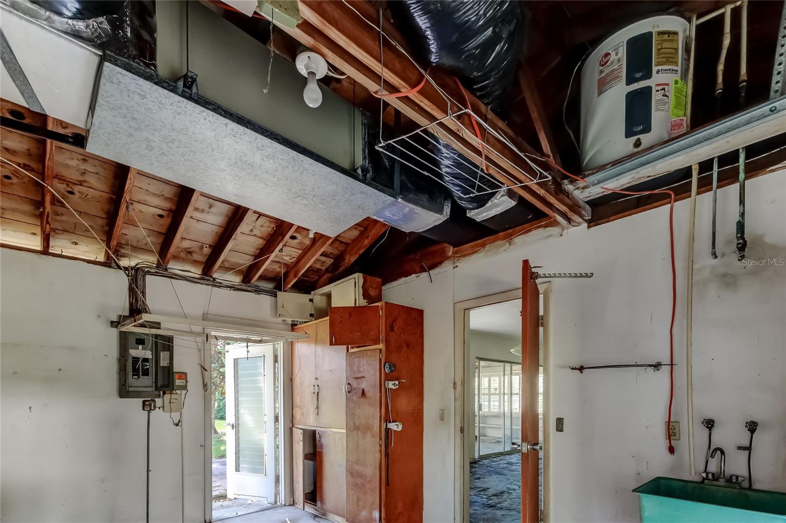 Image 30 of 45 For 2364 6th Avenue Sw