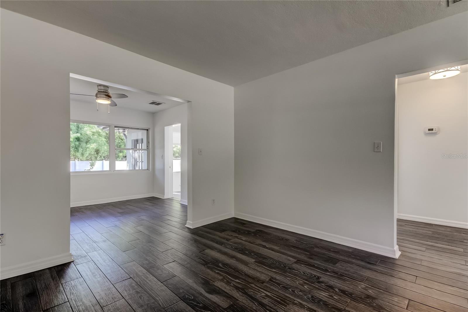 Image 16 of 39 For 10 Orion Avenue