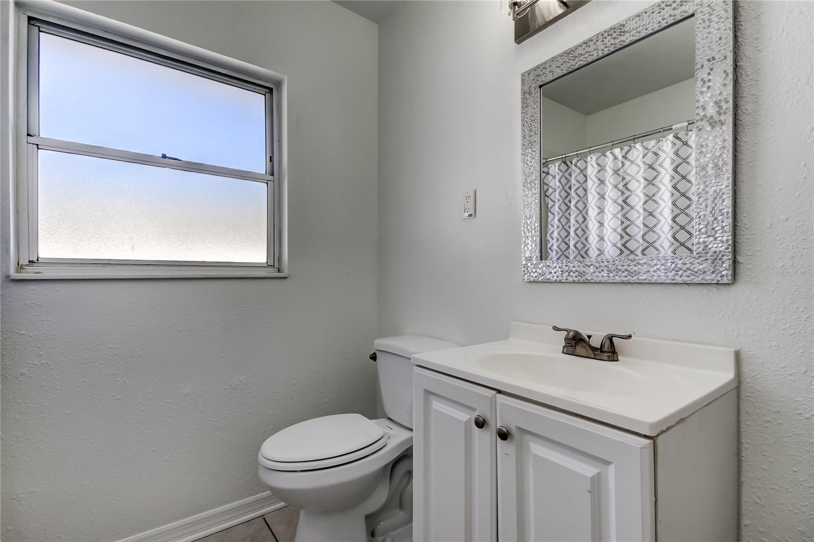 Image 28 of 39 For 10 Orion Avenue