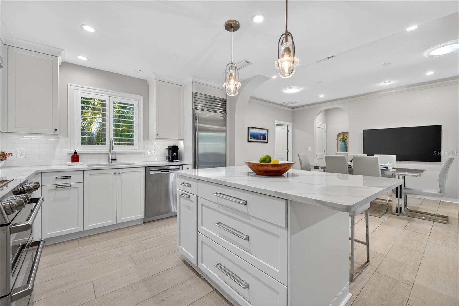 Image 19 of 51 For 615 15th Avenue Ne