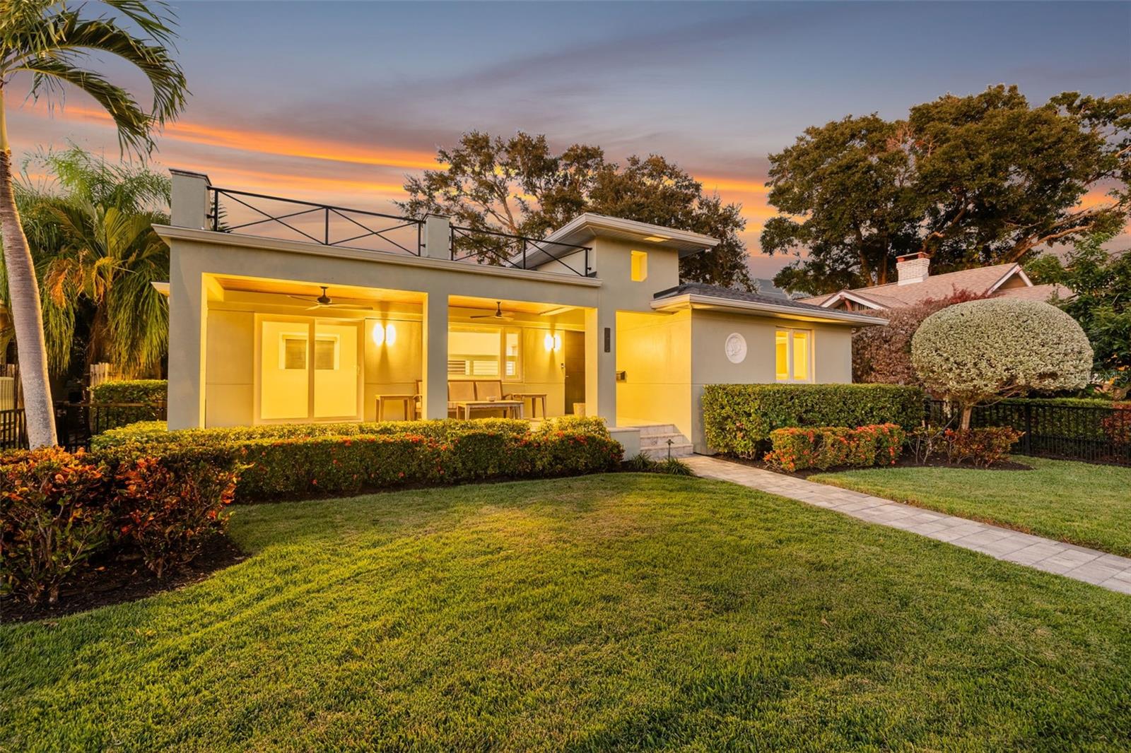 Image 2 of 51 For 615 15th Avenue Ne