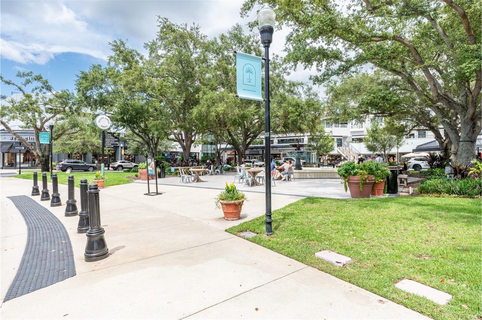 Image 18 of 25 For 800 Dakota Avenue 330