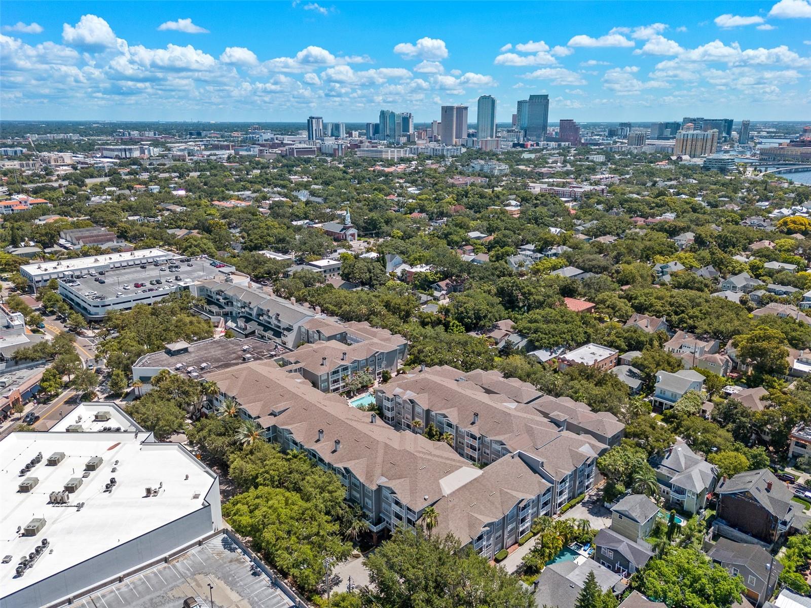 Image 2 of 25 For 800 Dakota Avenue 330