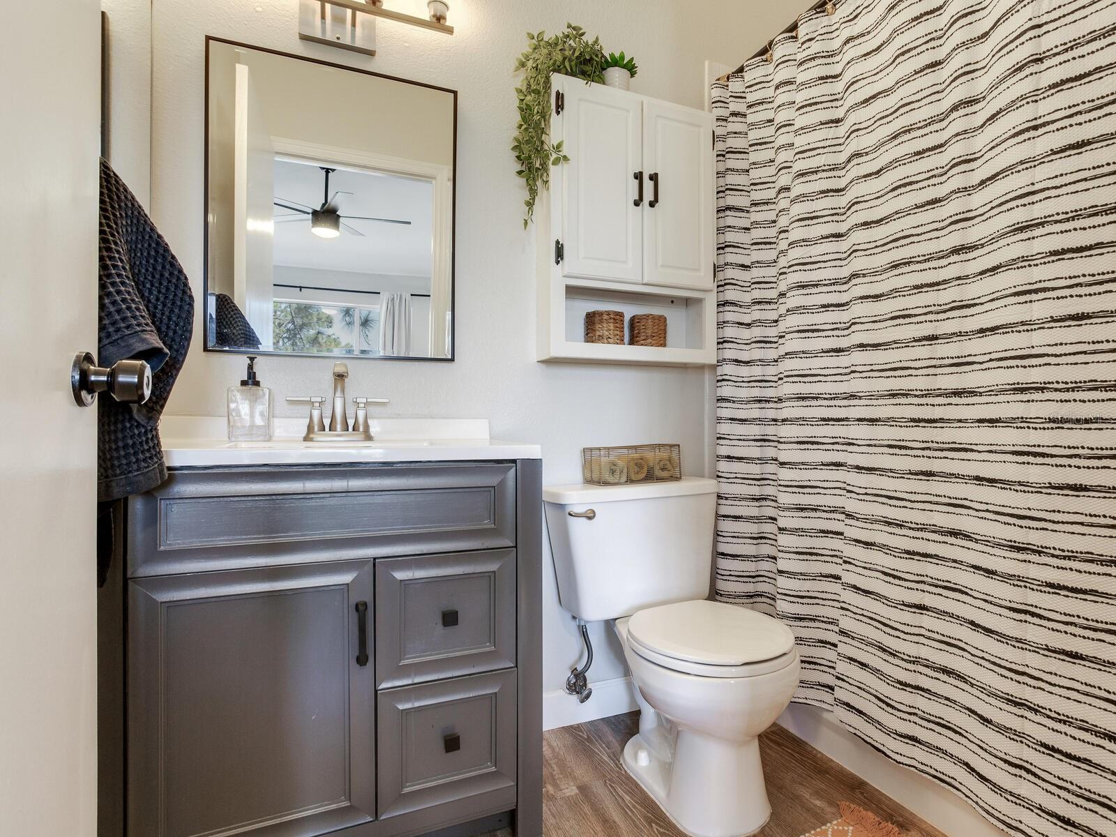 Image 22 of 38 For 6331 Bayside Key Drive