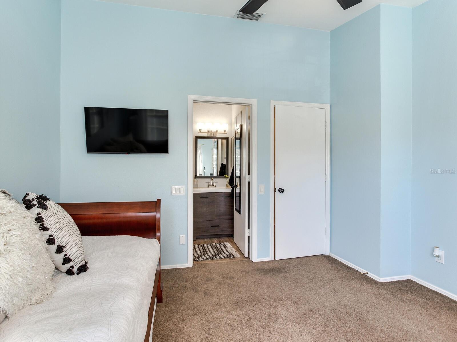 Image 26 of 38 For 6331 Bayside Key Drive