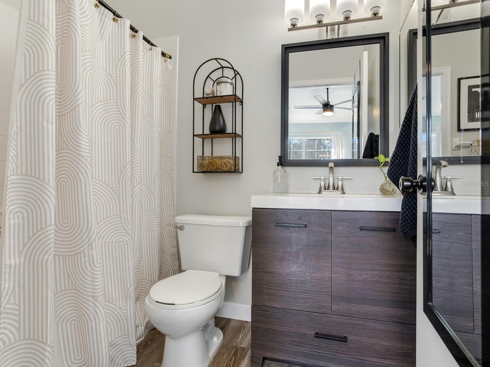 Image 27 of 38 For 6331 Bayside Key Drive