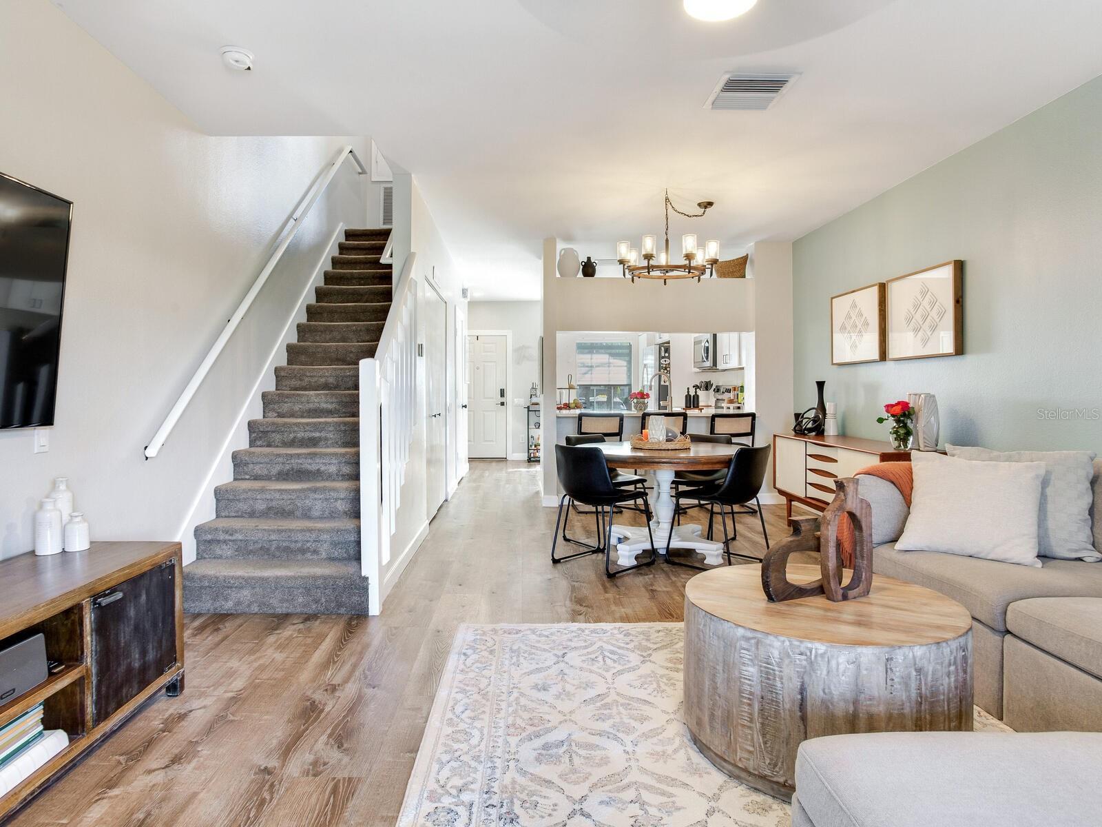 Image 7 of 38 For 6331 Bayside Key Drive