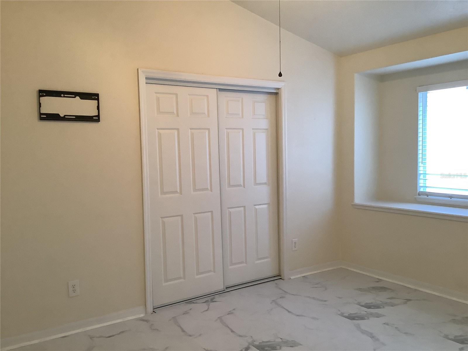 Image 6 of 12 For 11113 Flatwood Avenue