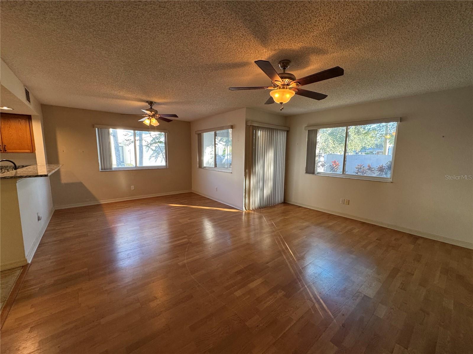 Image 5 of 33 For 9101 Jakes Path