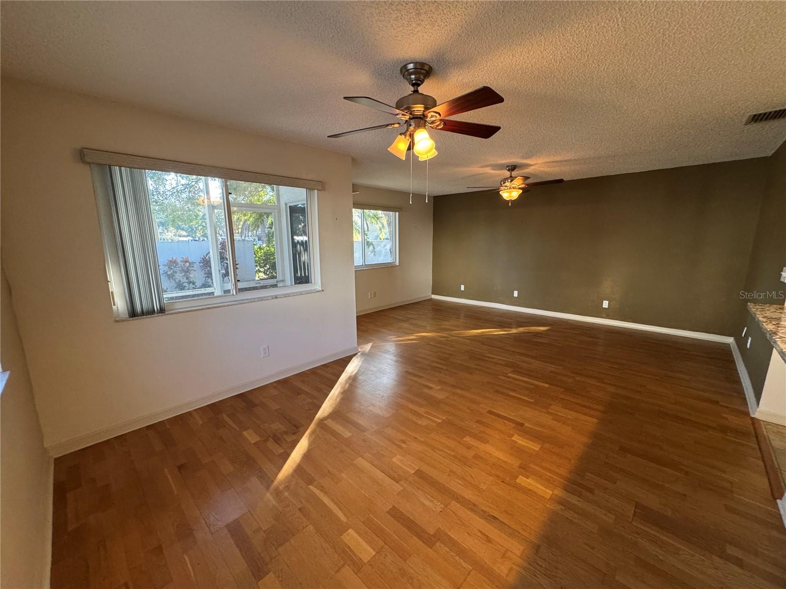 Image 8 of 33 For 9101 Jakes Path