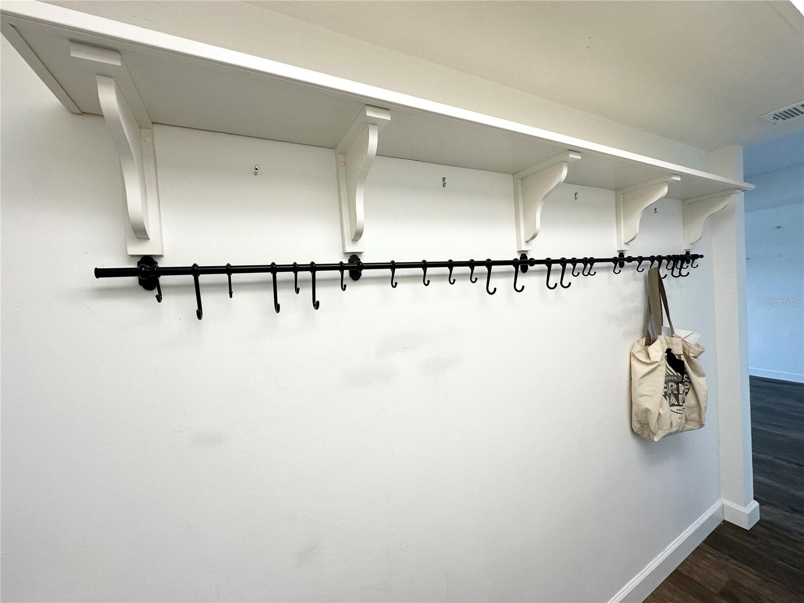 Image 11 of 78 For 100 Waverly Way 303