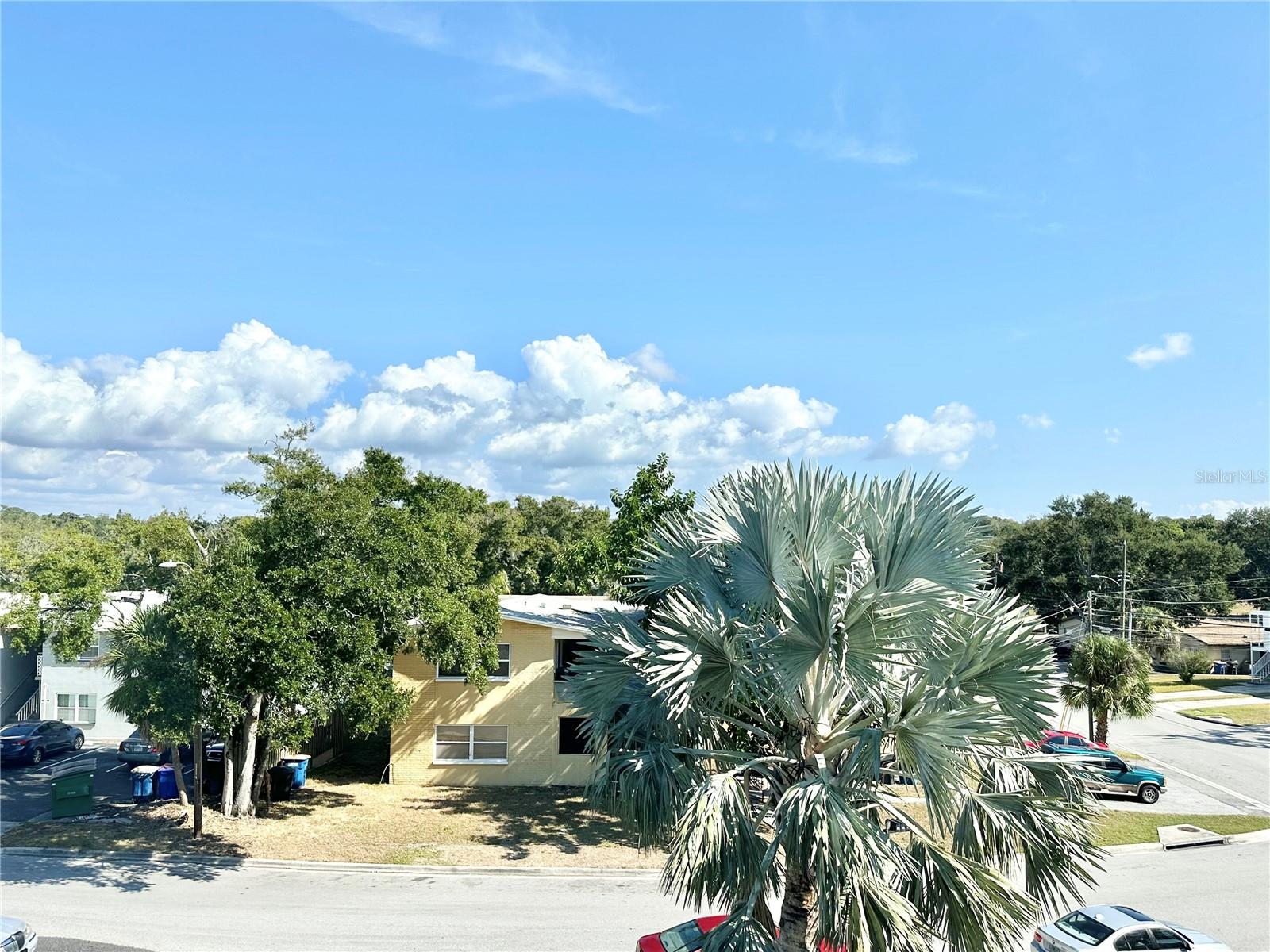 Image 19 of 78 For 100 Waverly Way 303