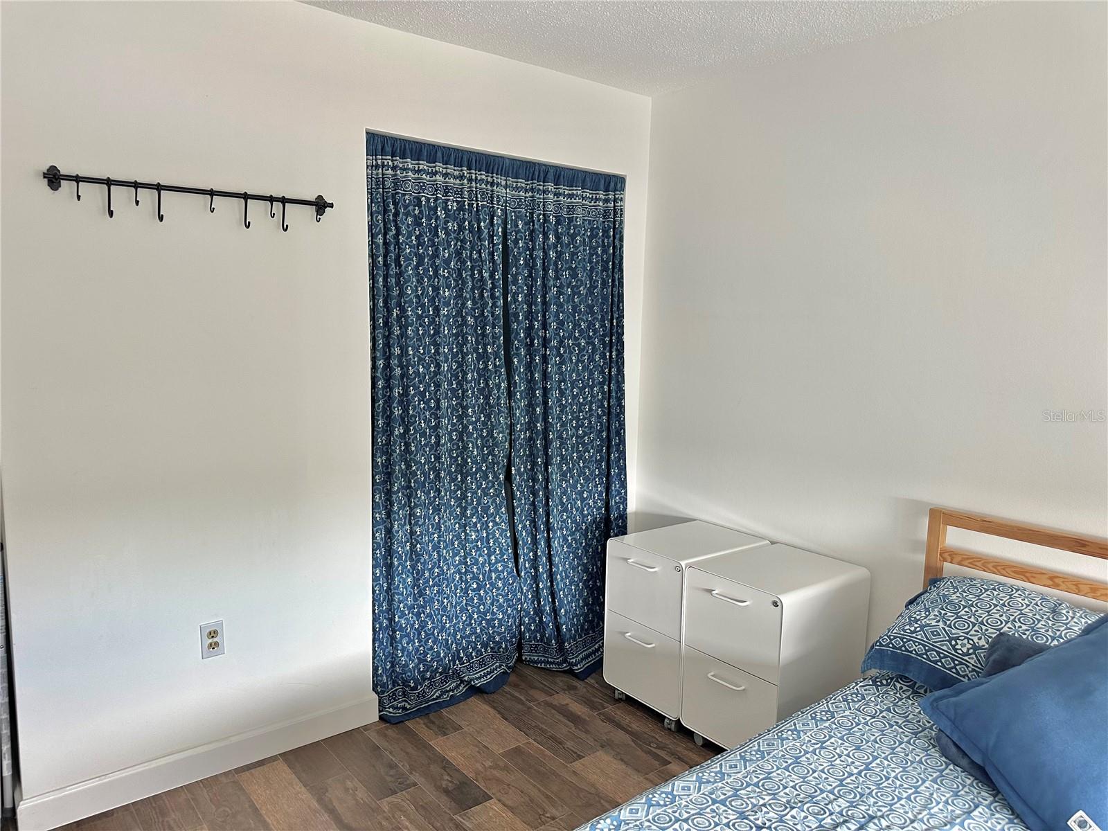 Image 28 of 78 For 100 Waverly Way 303