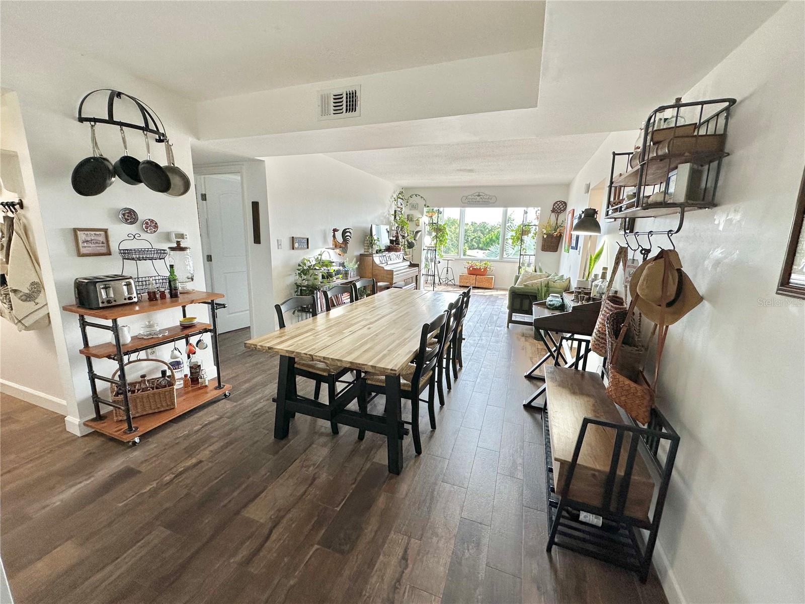 Image 3 of 78 For 100 Waverly Way 303