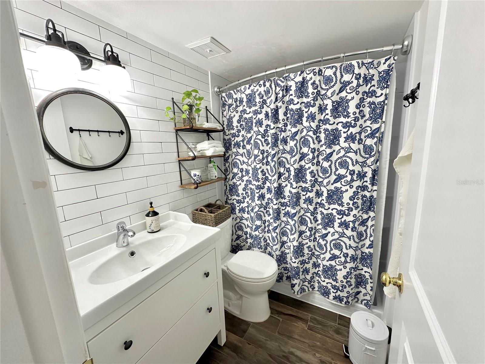 Image 31 of 78 For 100 Waverly Way 303