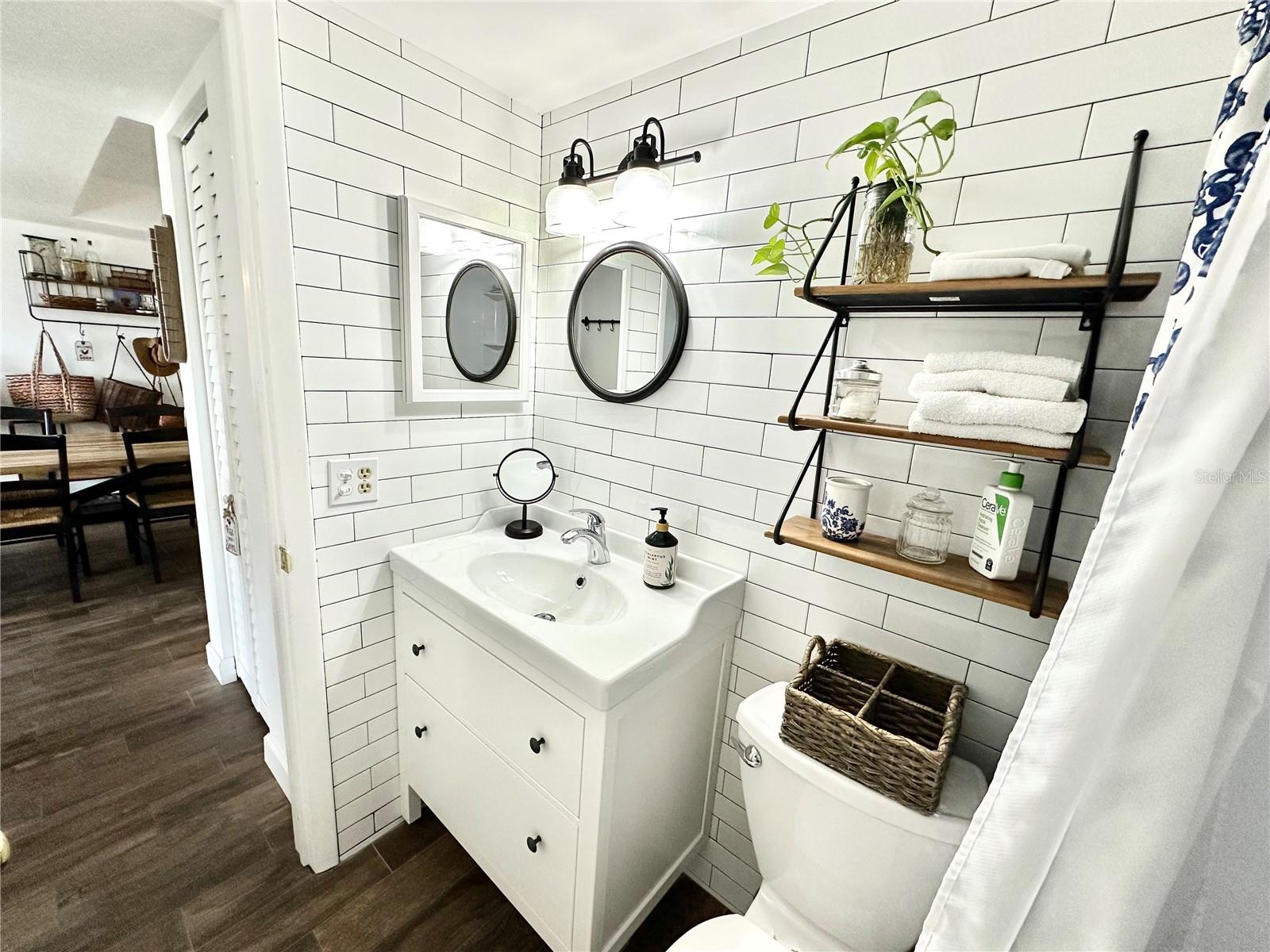 Image 34 of 78 For 100 Waverly Way 303