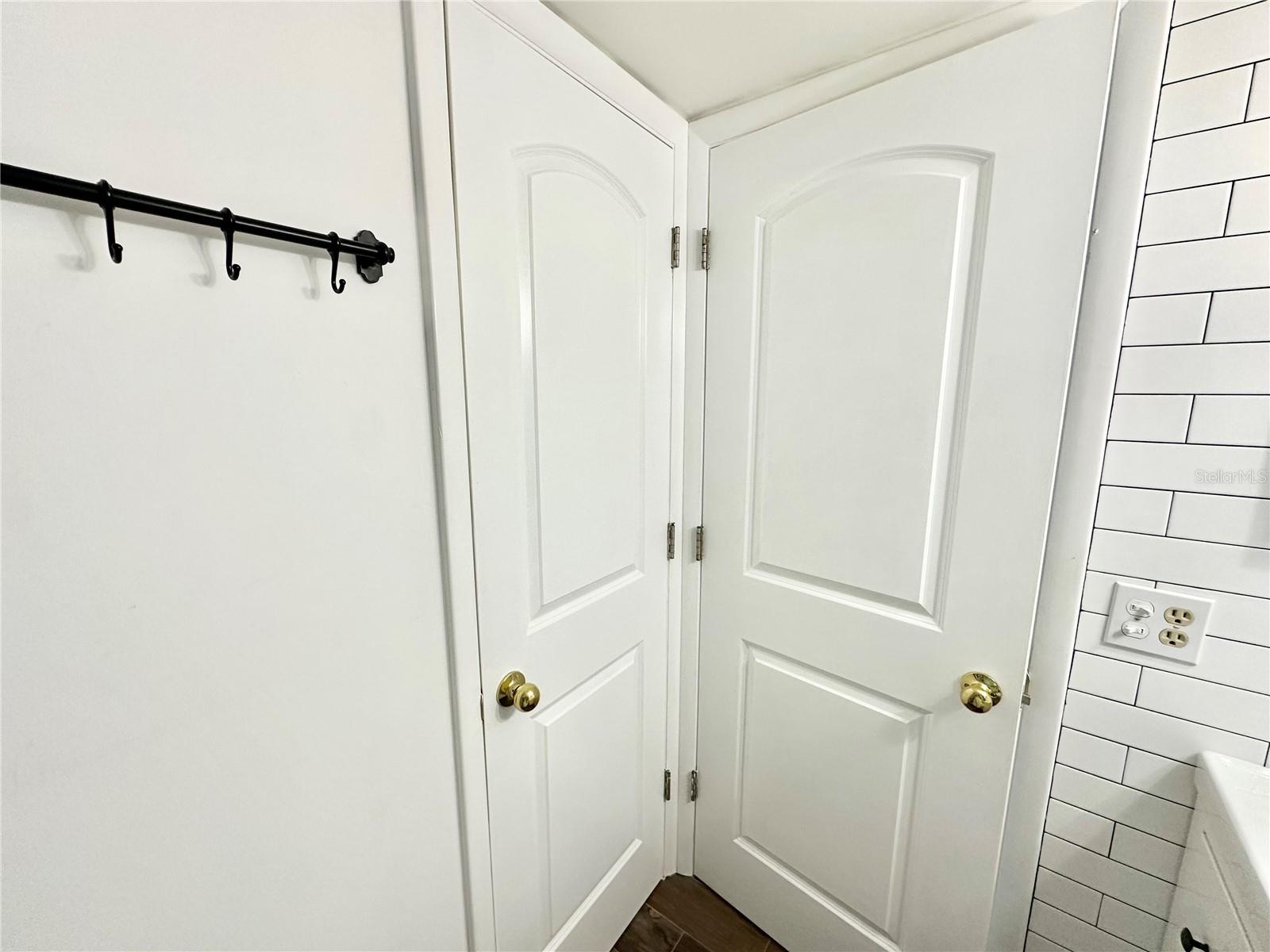 Image 36 of 78 For 100 Waverly Way 303