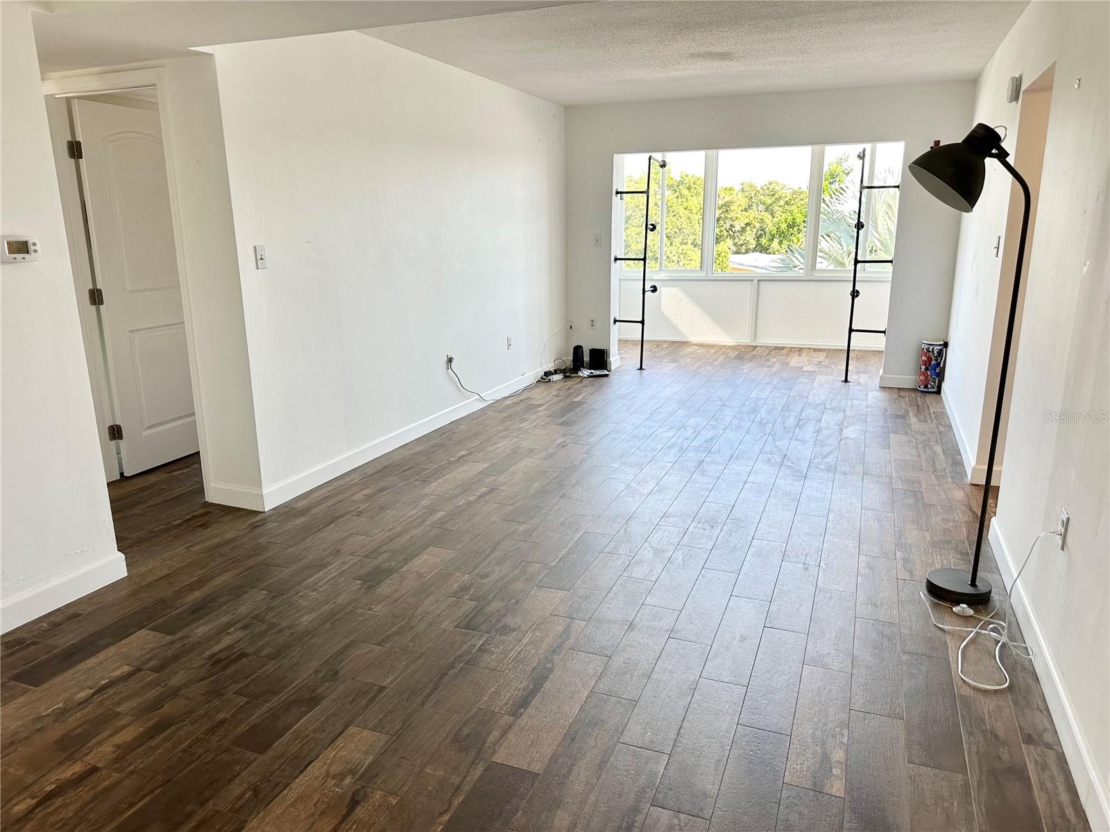 Image 4 of 78 For 100 Waverly Way 303