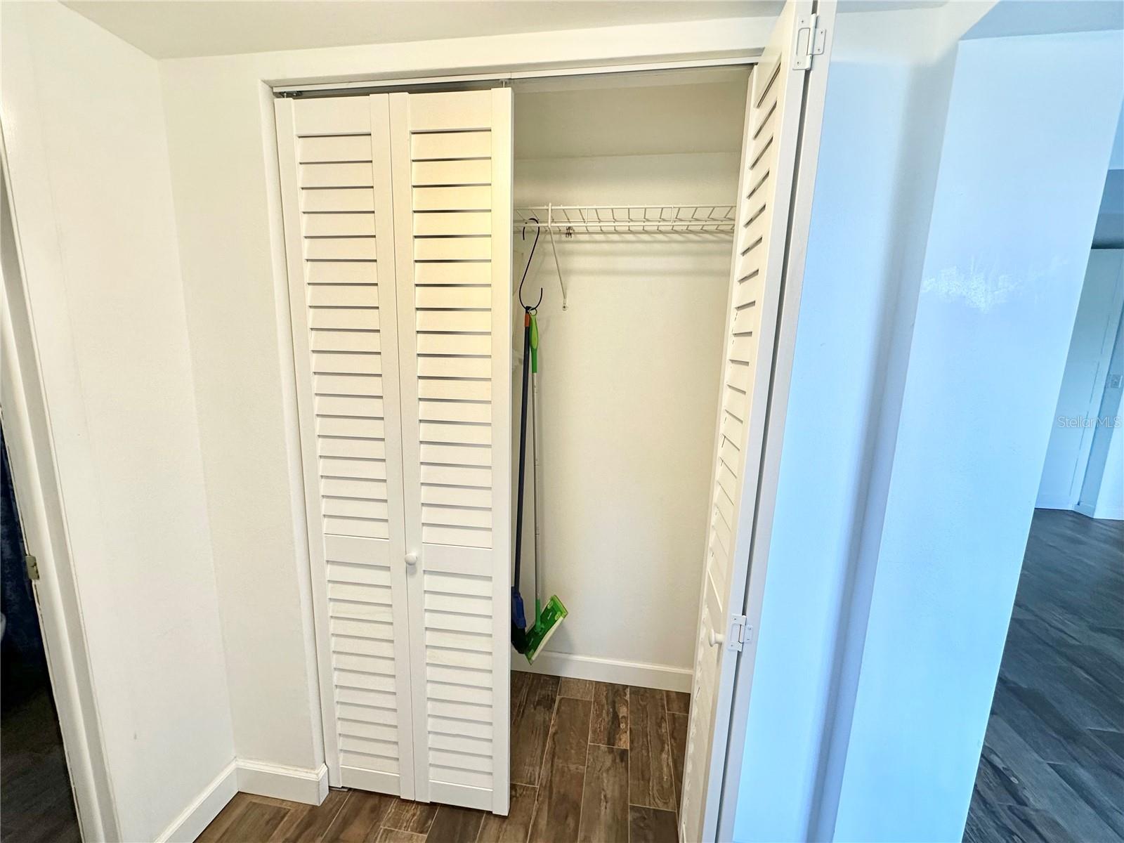 Image 44 of 78 For 100 Waverly Way 303