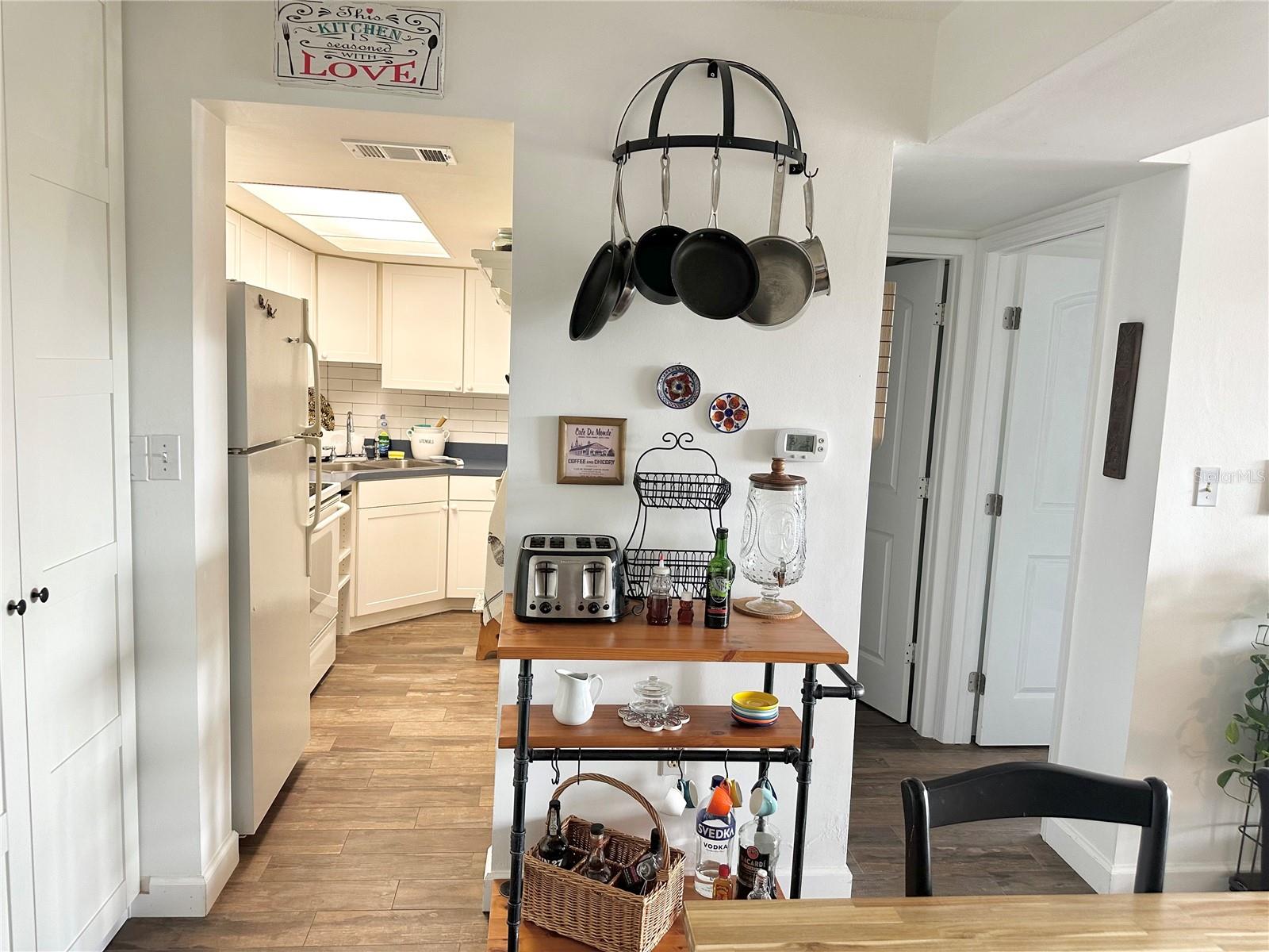 Image 5 of 78 For 100 Waverly Way 303