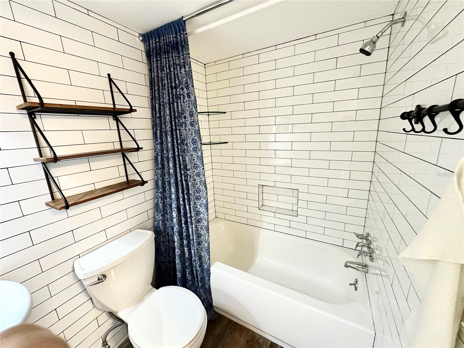 Image 58 of 78 For 100 Waverly Way 303