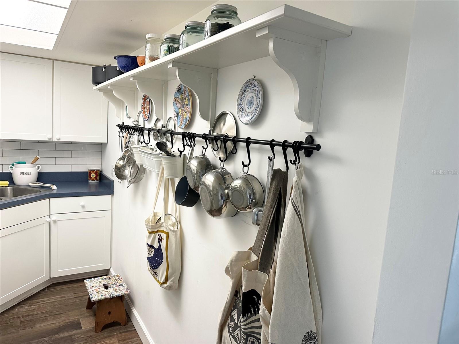 Image 7 of 78 For 100 Waverly Way 303