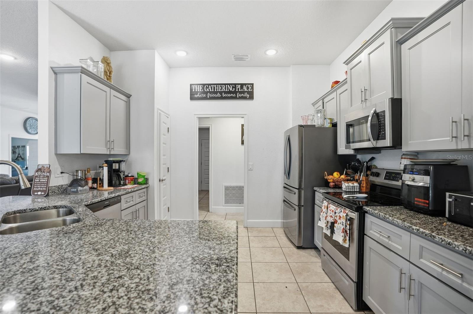 Image 18 of 54 For 41043 Stanton Hall