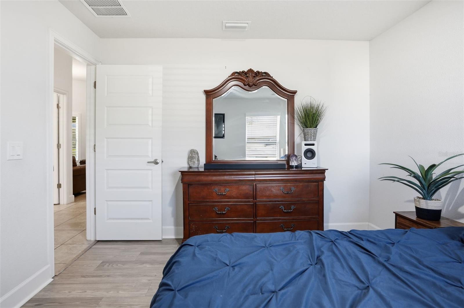 Image 33 of 54 For 41043 Stanton Hall