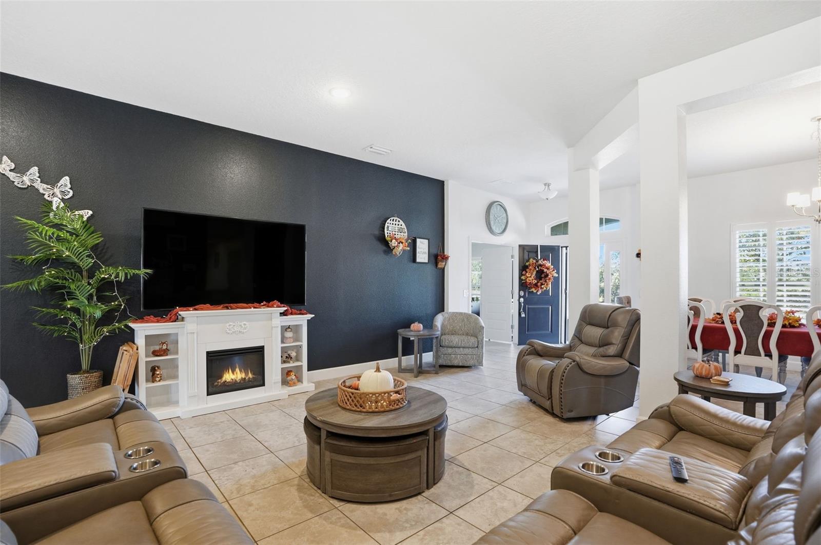 Image 6 of 54 For 41043 Stanton Hall