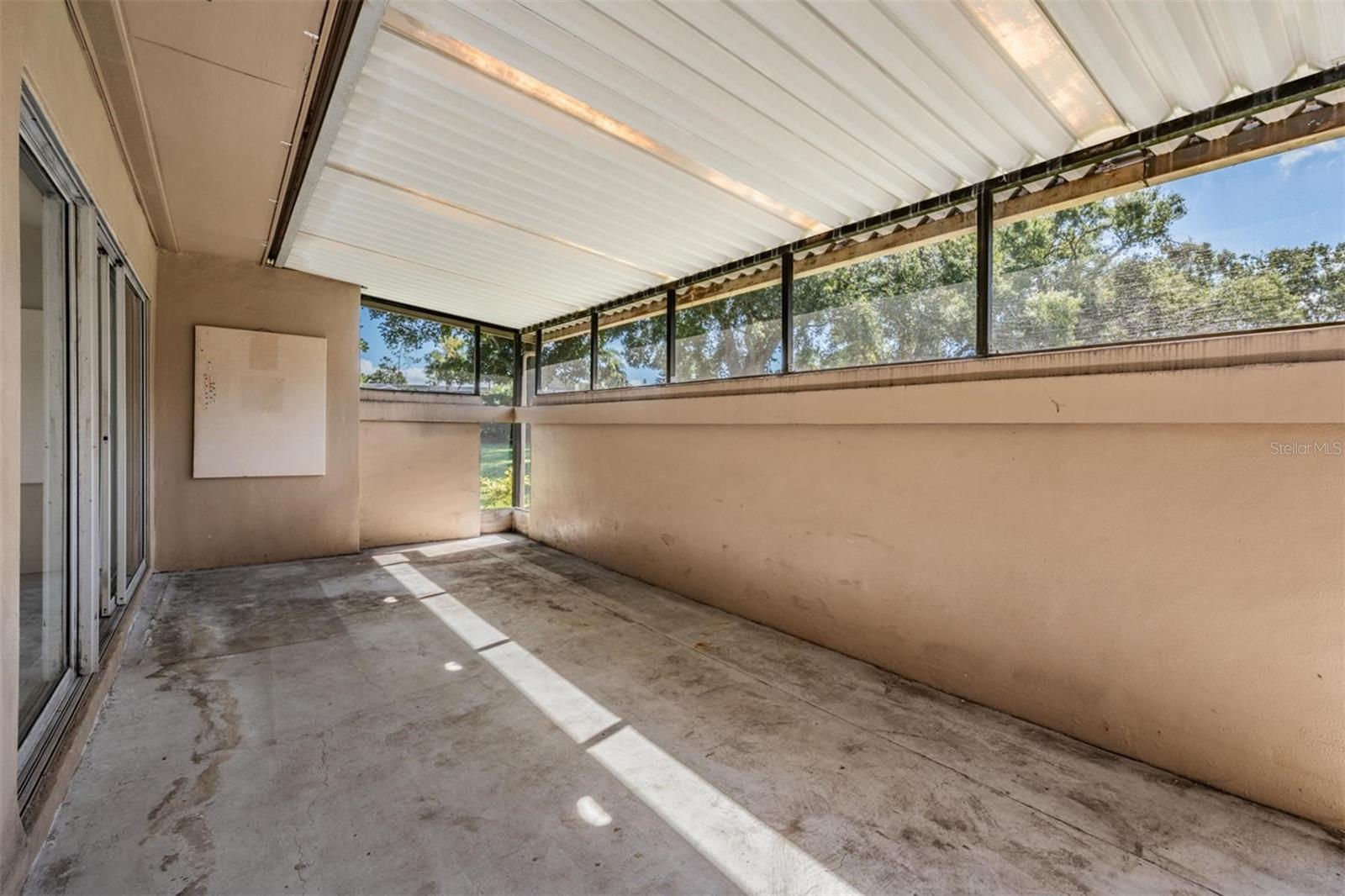 Image 26 of 37 For 2292 Oak Neck Road A