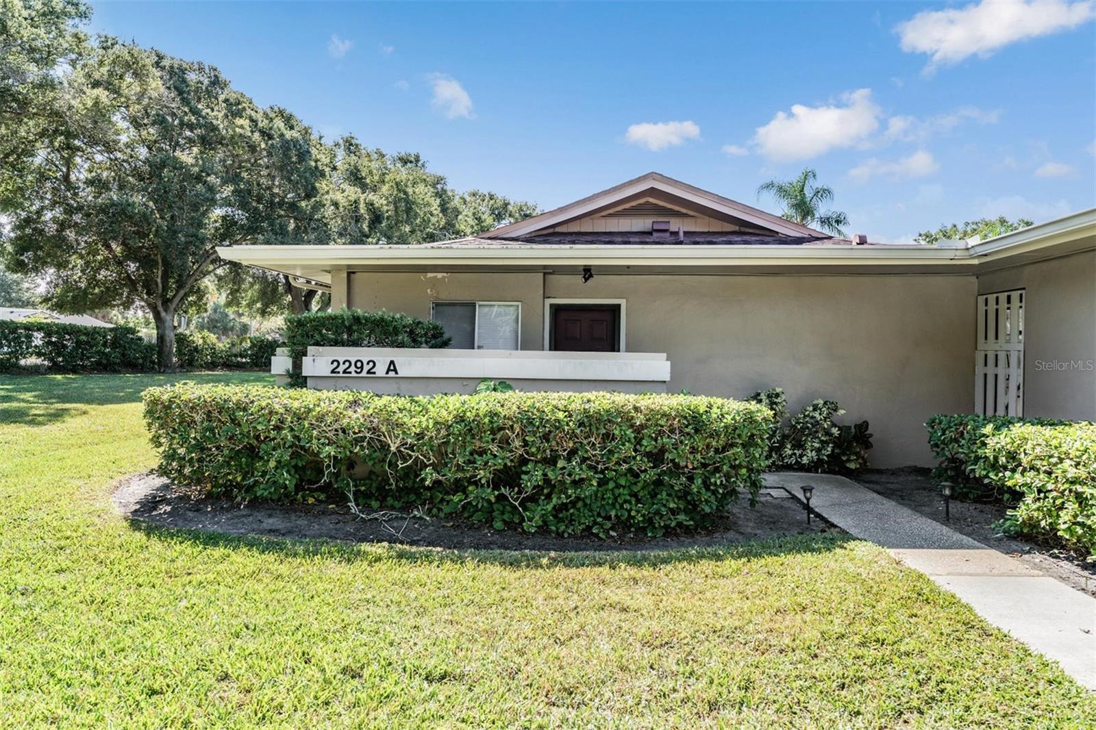 Image 3 of 37 For 2292 Oak Neck Road A