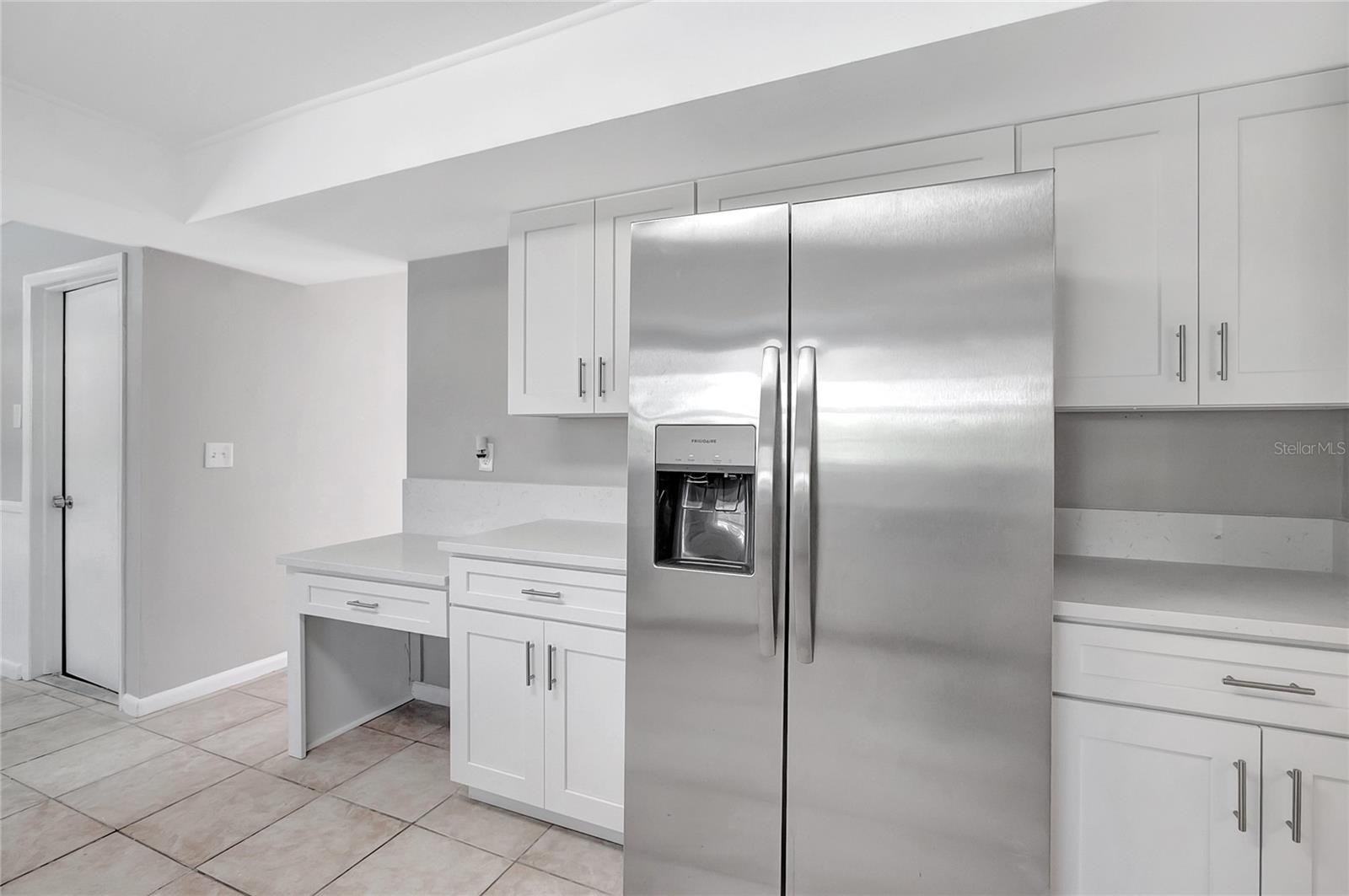 Image 19 of 59 For 114 Barkfield Street