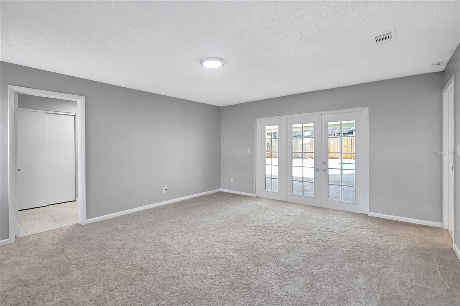 Image 33 of 59 For 114 Barkfield Street