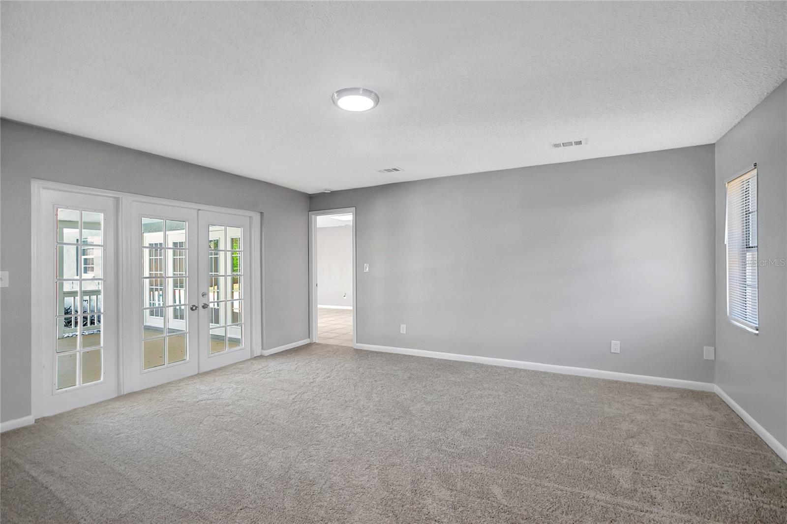 Image 34 of 59 For 114 Barkfield Street